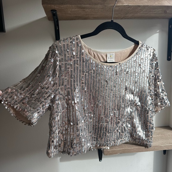 By Together Sequin Crop Top - Picture 5 of 6